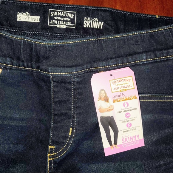 Levi Strauss Skinny Jeans size 12L - Picture 5 of 6